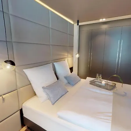 White Pearl 0.09 アパート ティメンドルファー・シュトラント