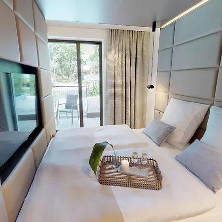 White Pearl 0.09 アパート